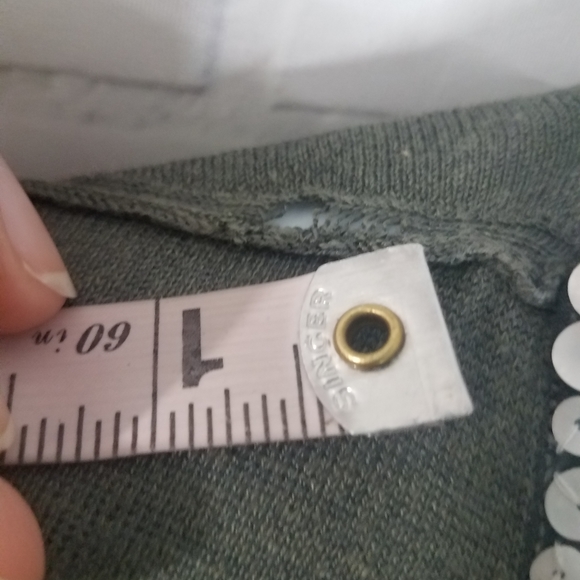 Green Tie Front White Sequin Linen/ Silk Sweater - Picture 4 of 11